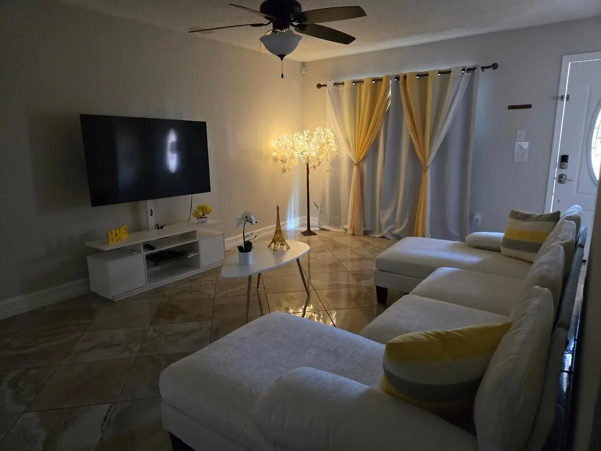 Family Oasis W Pool, Near Beaches And Parks Tampa 0*,  Stany Zjednoczone Ameryki